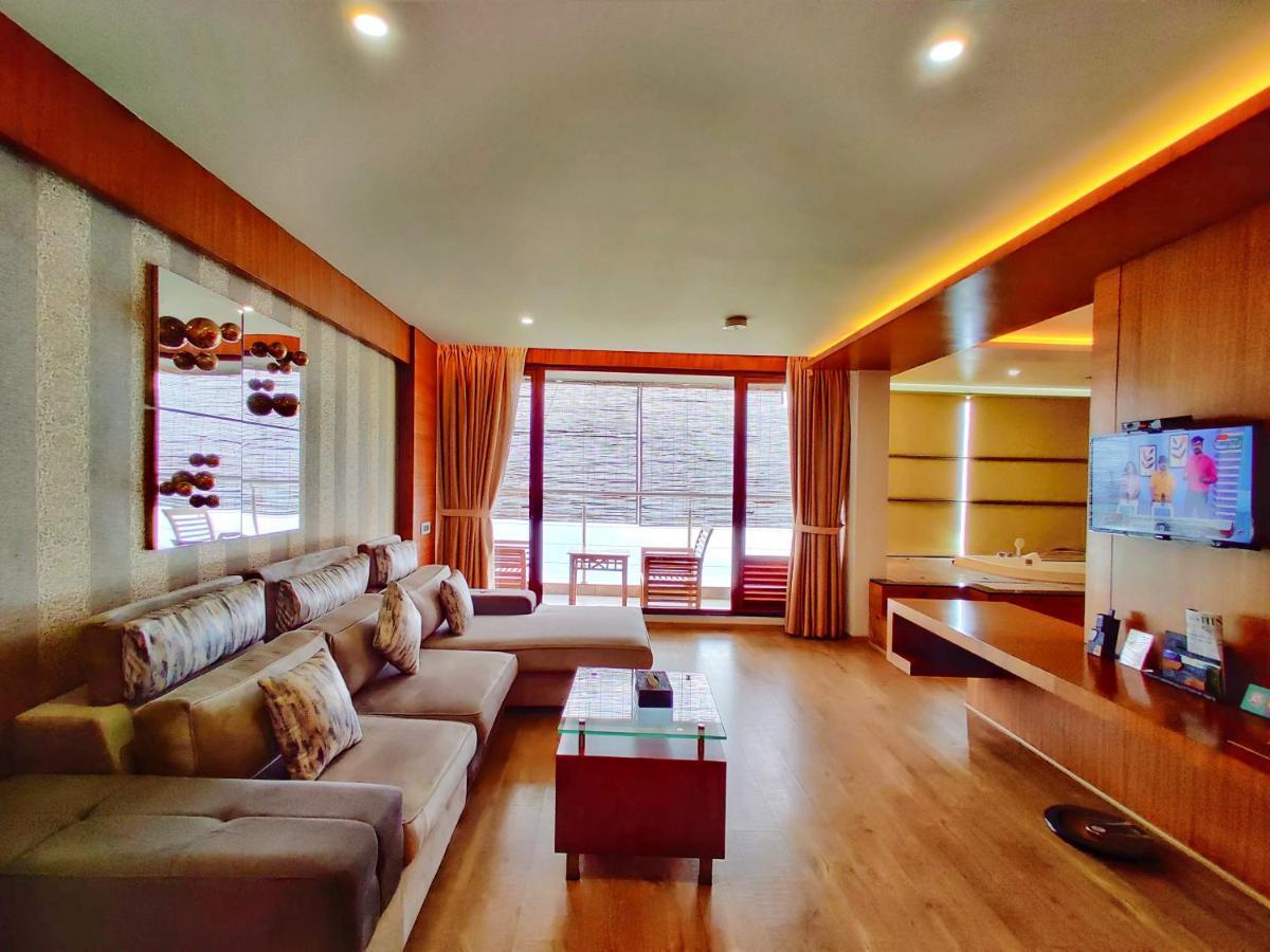 Amber Dale Luxury Hotel & Spa, มุนนาร์ ภายนอก รูปภาพ