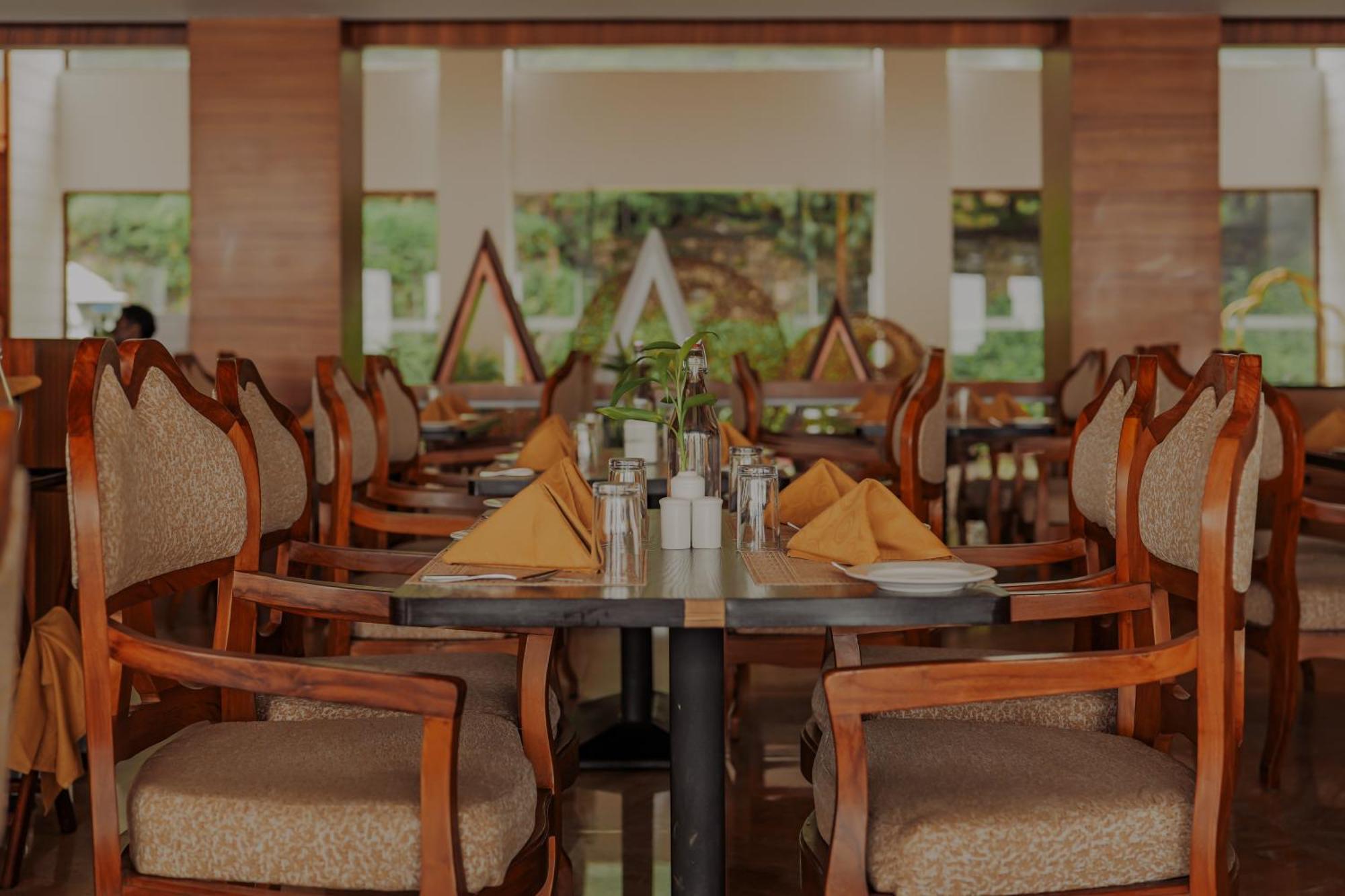 Amber Dale Luxury Hotel & Spa, มุนนาร์ ภายนอก รูปภาพ