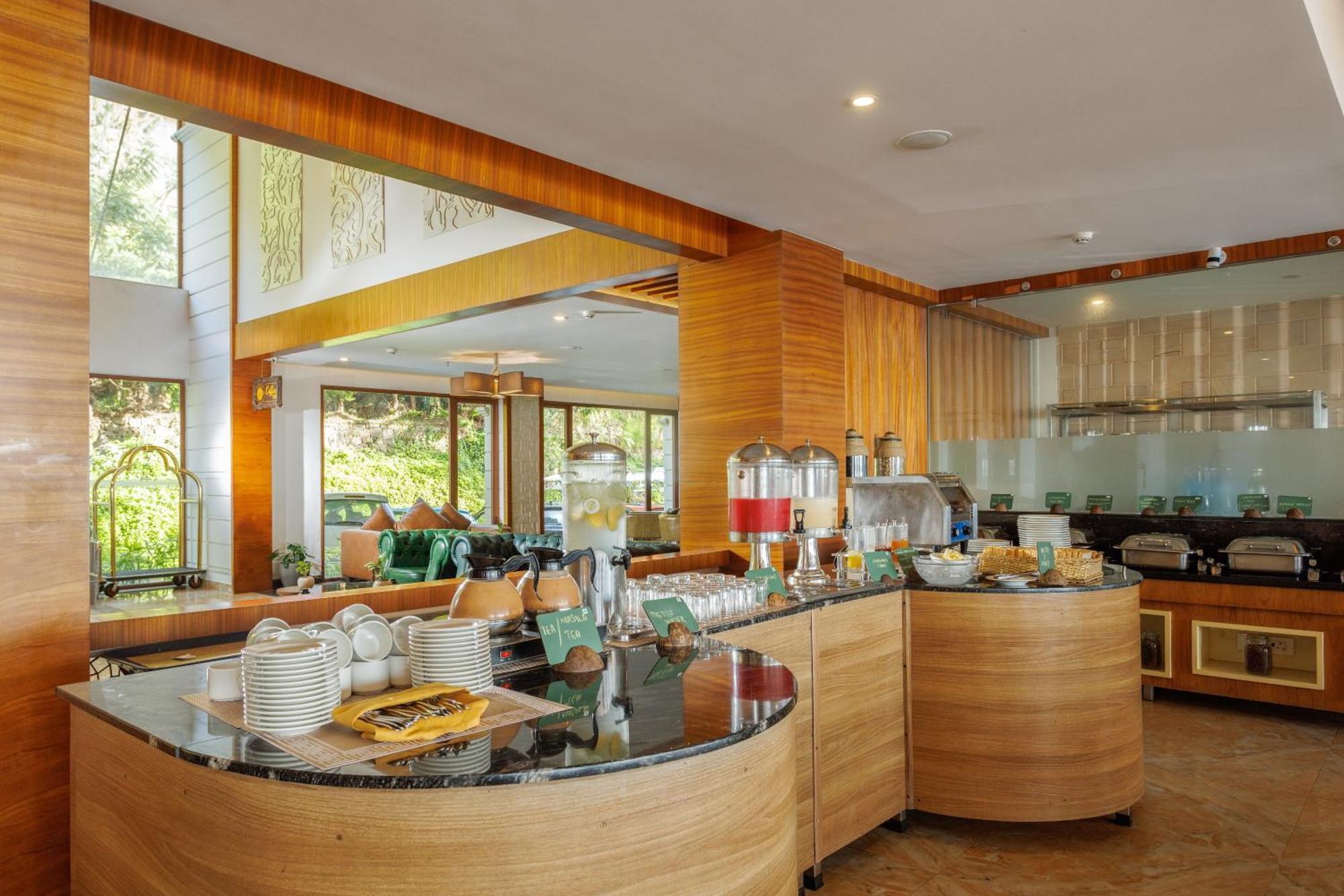 Amber Dale Luxury Hotel & Spa, มุนนาร์ ภายนอก รูปภาพ