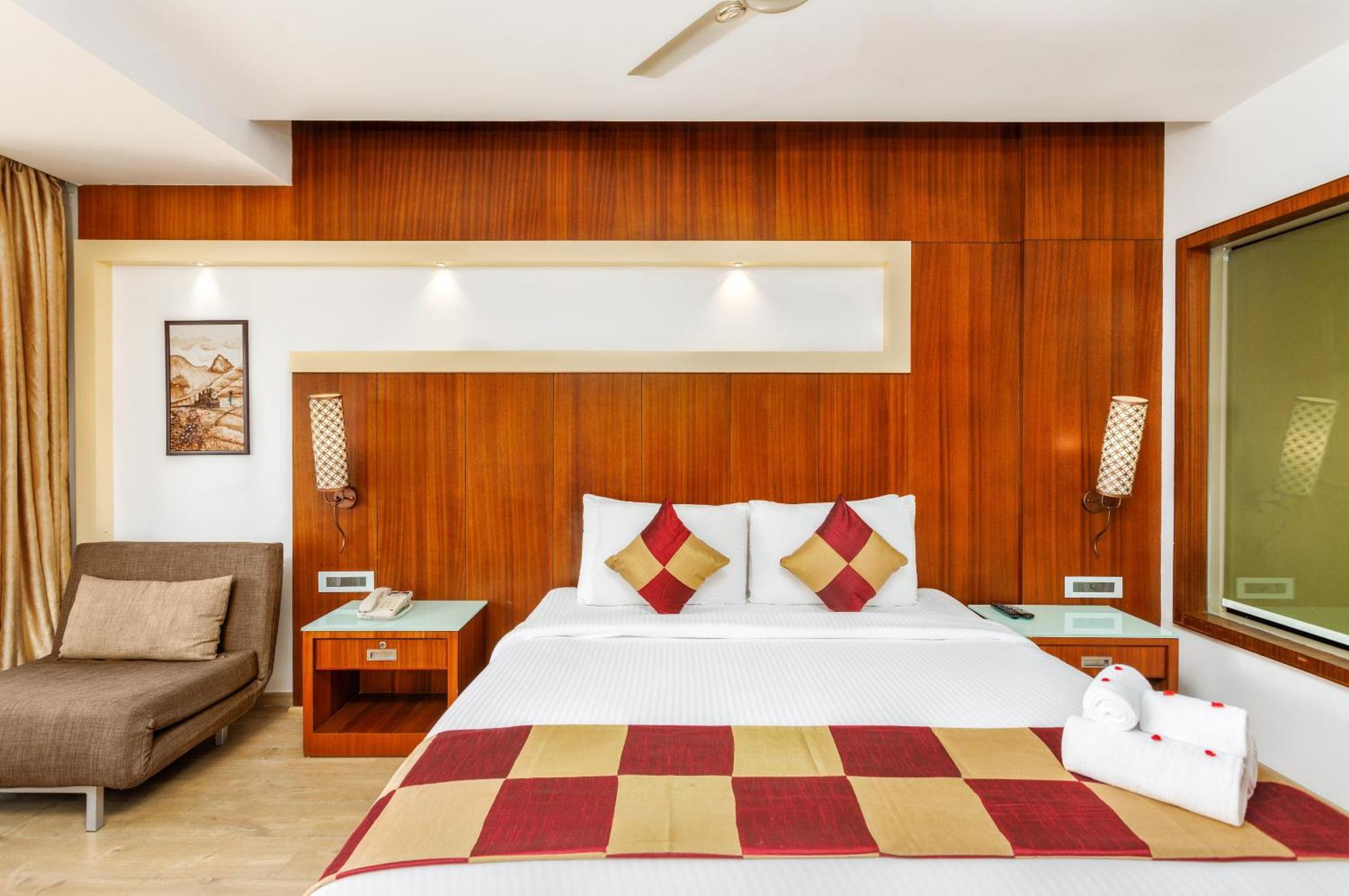 Amber Dale Luxury Hotel & Spa, มุนนาร์ ภายนอก รูปภาพ