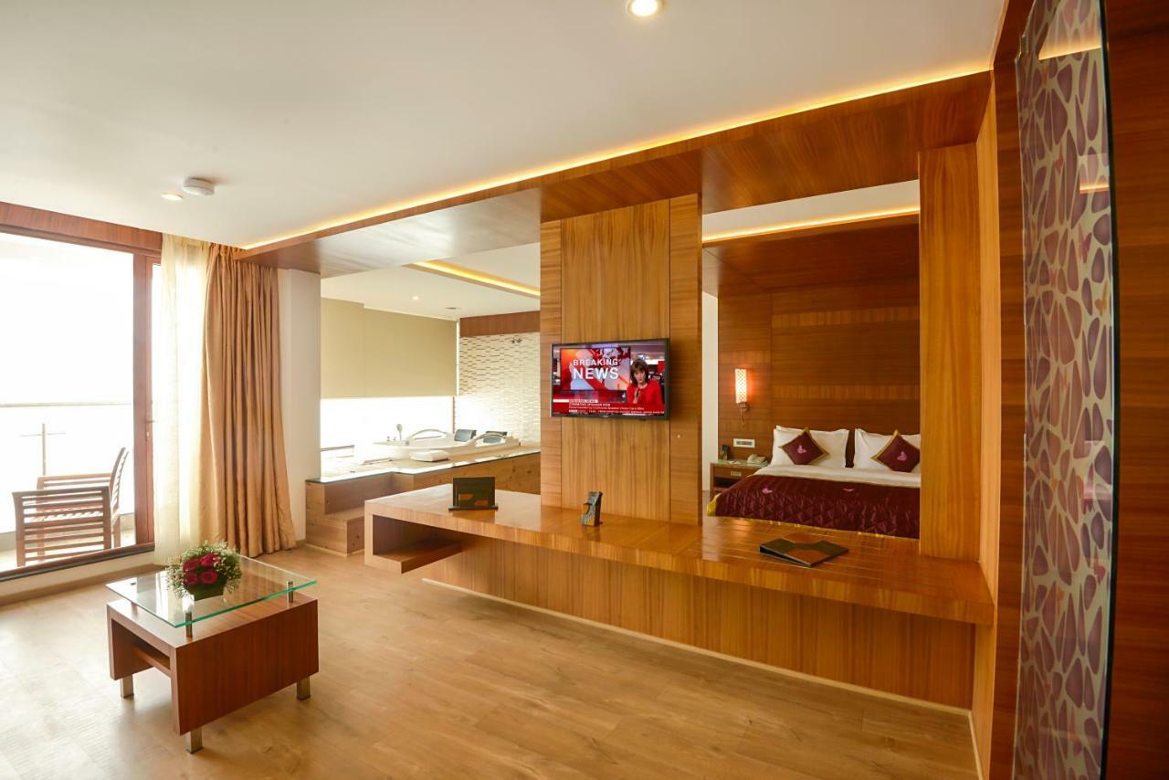 Amber Dale Luxury Hotel & Spa, มุนนาร์ ภายนอก รูปภาพ