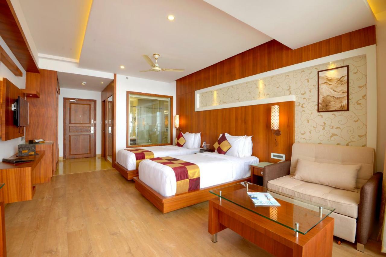 Amber Dale Luxury Hotel & Spa, มุนนาร์ ภายนอก รูปภาพ